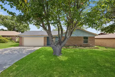 5608 Newman Drive, North Richland Hills, TX 76180 - Photo 1