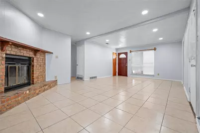 1809 Anderson Street, Irving, TX 75062 - Photo 9