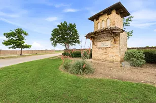 337 Turquoise Dr, Fort Worth, TX 76131 - Photo 3