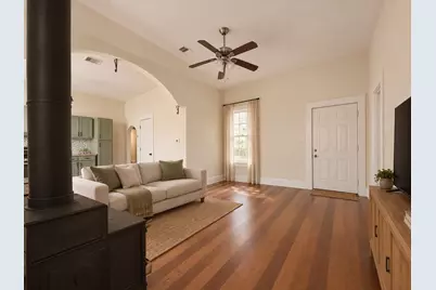 109 E Gooch Street, Palestine, TX 75801 - Photo 21