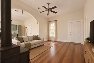 109 E Gooch St, Palestine, TX 75801 - Photo 21