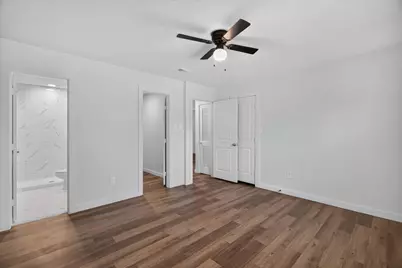 537 NW King Street, Burleson, TX 76028 - Photo 21