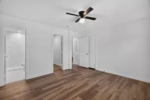 537 NW King St, Burleson, TX 76028 - Photo 21