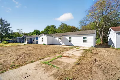 537 NW King Street, Burleson, TX 76028 - Photo 3