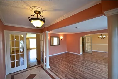 5951 Lattimer Drive, Houston, TX 77035 - Photo 13