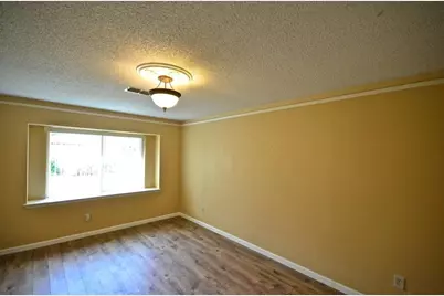 5951 Lattimer Drive, Houston, TX 77035 - Photo 27