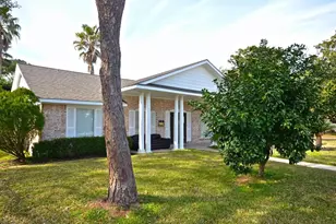5951 Lattimer Dr, Houston, TX 77035 - Photo 3