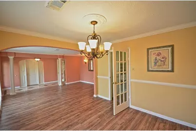 5951 Lattimer Drive, Houston, TX 77035 - Photo 15
