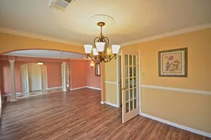 5951 Lattimer Dr, Houston, TX 77035 - Photo 15