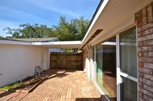 5951 Lattimer Dr, Houston, TX 77035 - Photo 9