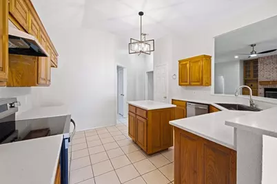7501 Cains Meadow Court, Burleson, TX 76028 - Photo 7