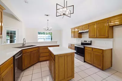 7501 Cains Meadow Court, Burleson, TX 76028 - Photo 5