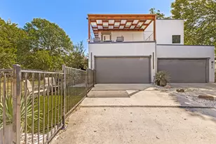 3912 Munger Ave, Dallas, TX 75204 - Photo 1