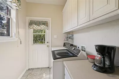 1814 Woodridge Drive, Arlington, TX 76013 - Photo 9