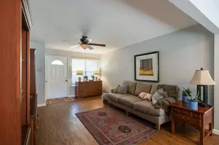 8630 Hackney Ln, Dallas, TX 75238 - Photo 5