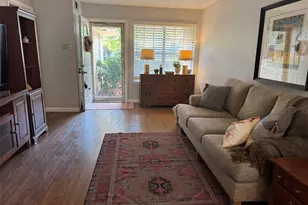 8630 Hackney Ln, Dallas, TX 75238 - Photo 5