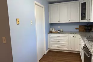8630 Hackney Ln, Dallas, TX 75238 - Photo 11