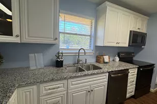 8630 Hackney Ln, Dallas, TX 75238 - Photo 9