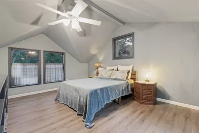 201 E 9th Street, Shady Shores, TX 76208 - Photo 21