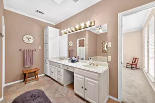12324 Creekspan Dr, Dallas, TX 75243 - Photo 21