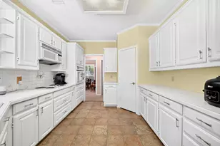 12324 Creekspan Dr, Dallas, TX 75243 - Photo 11