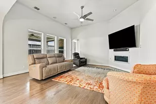 405 Sir Torin Ln, Lewisville, TX 75056 - Photo 13
