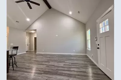 120 W Fairview Street, Blossom, TX 75416 - Photo 5