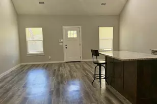 120 W Fairview St, Blossom, TX 75416 - Photo 9