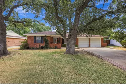 7037 Treehaven Road, Fort Worth, TX 76116 - Photo 3