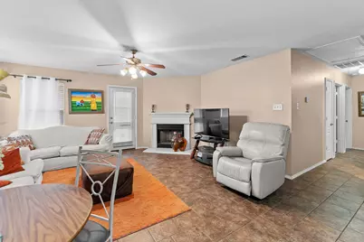 729 Pheasant Road, Saginaw, TX 76131 - Photo 5