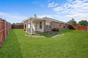 729 Pheasant Rd, Saginaw, TX 76131 - Photo 17
