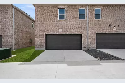 5733 Lakeview Drive, Watauga, TX 76148 - Photo 3