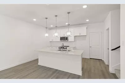 5725 Lakeview Drive, Watauga, TX 76148 - Photo 9