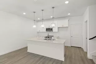 5725 Lakeview Dr, Watauga, TX 76148 - Photo 9