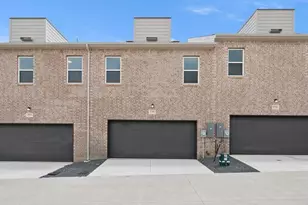 5725 Lakeview Dr, Watauga, TX 76148 - Photo 3