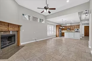 2024 S Hill Dr, Irving, TX 75038 - Photo 5