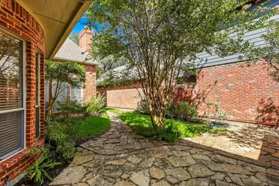14762 Bedivere Court, Addison, TX 75254 - Photo 29