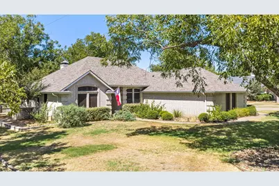 9008 Magnolia Vale Drive, Granbury, TX 76049 - Photo 31