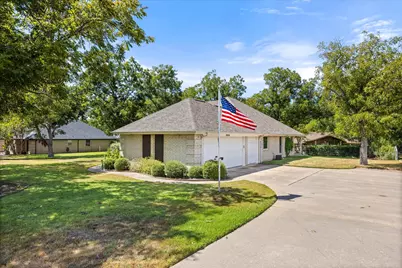 9008 Magnolia Vale Drive, Granbury, TX 76049 - Photo 29