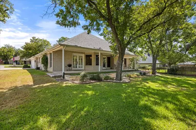 9008 Magnolia Vale Drive, Granbury, TX 76049 - Photo 25