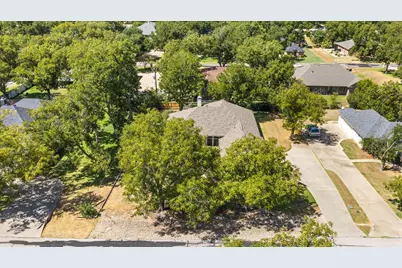9008 Magnolia Vale Drive, Granbury, TX 76049 - Photo 33
