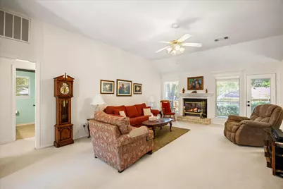 9008 Magnolia Vale Drive, Granbury, TX 76049 - Photo 5