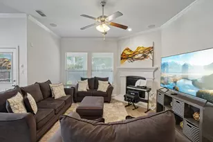 706 Dover Dr, Midlothian, TX 76065 - Photo 7
