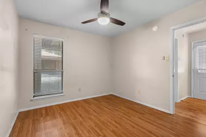 726 Michol Street, Grapevine, TX 76051 - Photo 17