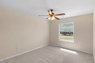 209 Main St, Tioga, TX 76271 - Photo 19