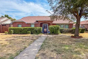 333 S Cannady Dr, Cedar Hill, TX 75104 - Photo 1