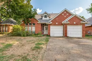 3312 Paint Brush Ln, Bedford, TX 76021 - Photo 1