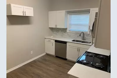 821 W Day Street #823, Denison, TX 75020 - Photo 3