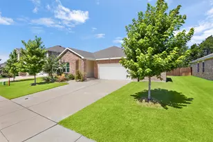 2325 Frio River Rd, Glenn Heights, TX 75154 - Photo 3