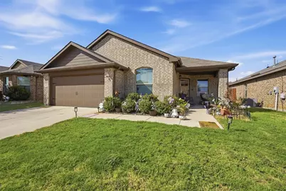 821 Rutherford Drive, Crowley, TX 76036 - Photo 3